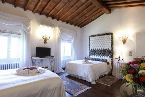Molezzano Villa Sleeps 23 Pool Air Con Wifi