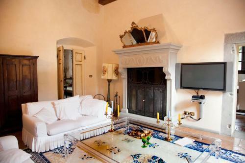 Molezzano Villa Sleeps 23 Pool Air Con Wifi