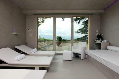 Molezzano Villa Sleeps 23 Pool Air Con Wifi