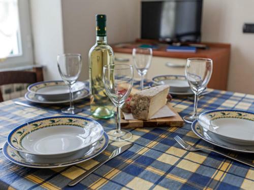 Simplistic Holiday Home In Moneglia With Garden