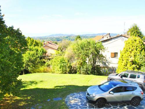 Delightful Holiday Home In Moncucco Torinese With Balcony