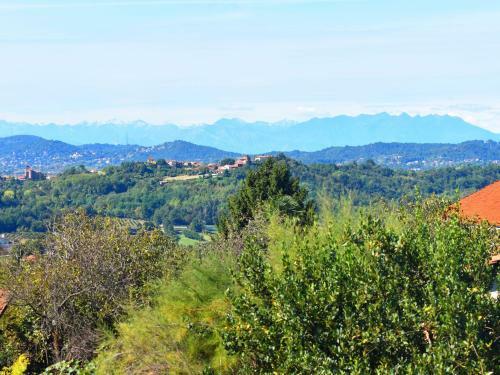 Delightful Holiday Home In Moncucco Torinese With Balcony