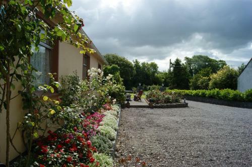 Tom And Eileen's Farmhouse B&B