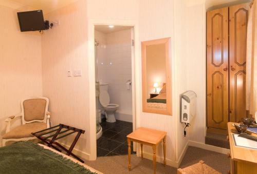 Hostal Murphys Farmhouse B&B