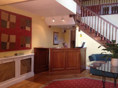 Hostal Glenmore House