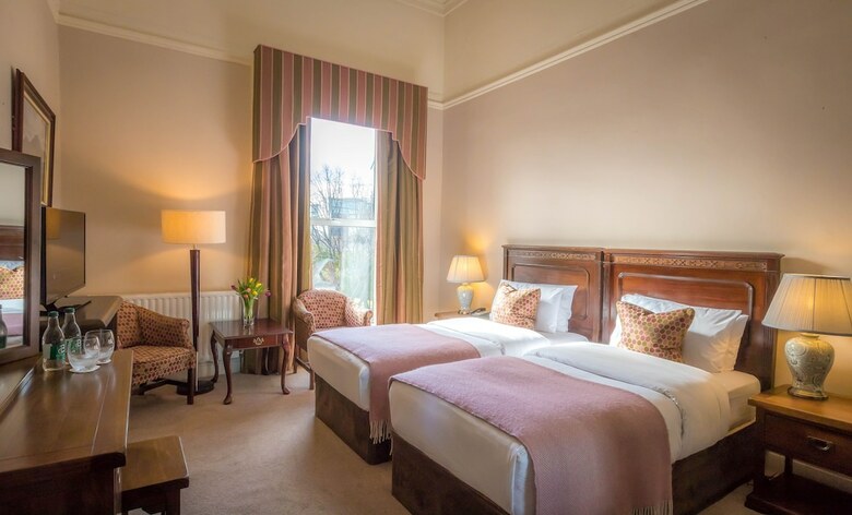 Hostal Ariel House