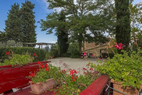 Villa Montaione Apartment Sleeps 4 Pool