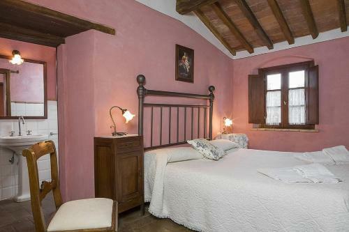 Villa Montaione Apartment Sleeps 4 Pool