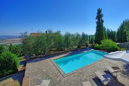 Montalcino Villa Sleeps 8 Pool Wifi