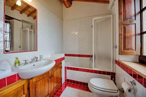 Montalcino Villa Sleeps 8 Pool Wifi