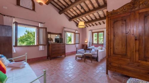 Villa Casale Verdicchio 10&2