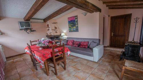 Montelaterone Villa Sleeps 10 Pool Air Con