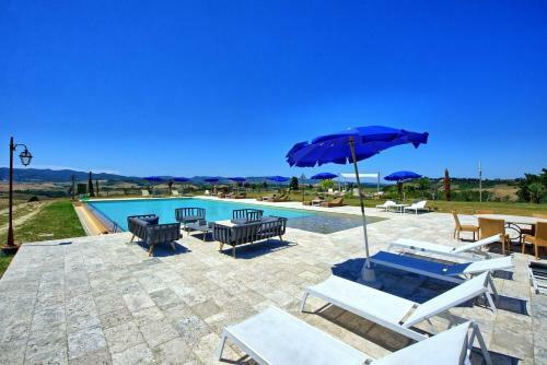 Montelopio Villa Sleeps 10 With Pool Air Con And Wifi