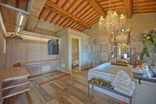 Montelopio Villa Sleeps 10 With Pool Air Con And Wifi