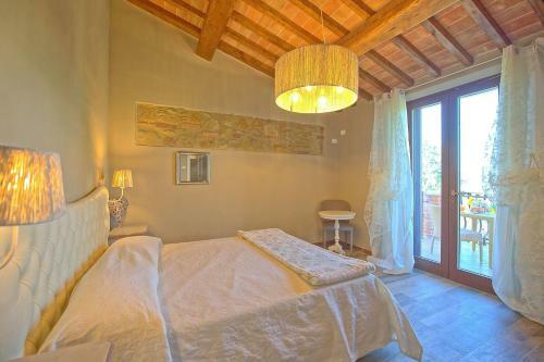 Montelopio Villa Sleeps 10 With Pool Air Con And Wifi