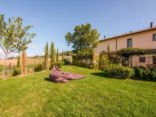 Serene Holiday Home In Montefiore Conca With Jacuzzi