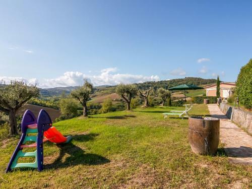Serene Holiday Home In Montefiore Conca With Jacuzzi
