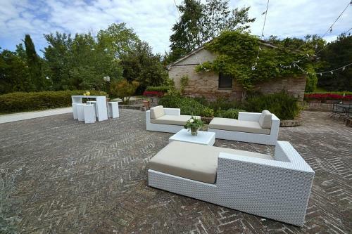 Montemaggiore Al Metauro Villa Sleeps 14 Pool Wifi