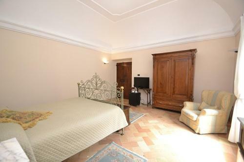 Montemaggiore Al Metauro Villa Sleeps 14 Pool Wifi