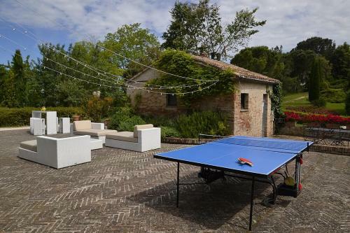 Montemaggiore Al Metauro Villa Sleeps 14 Pool Wifi