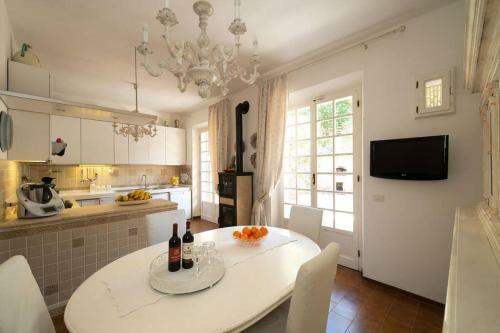 Villa Chiara Luxury Country Home