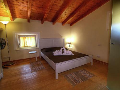 Luxurious Villa In Monte San Savino With Jacuzzi