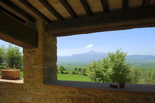Monticchiello Gite Sleeps 12 With Pool And Air Con