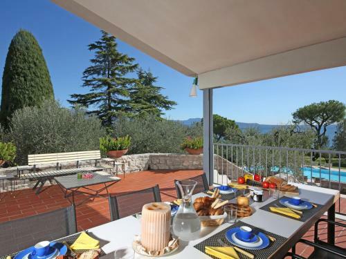 Montinelle Villa Sleeps 15 Pool Air Con Wifi