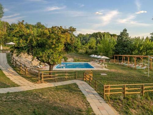 Charming Apartment In Montone With Garden