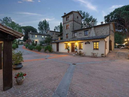 Charming Apartment In Montone With Garden