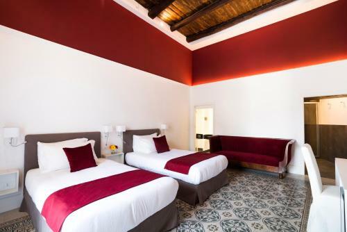 Hostal Foro Carolino