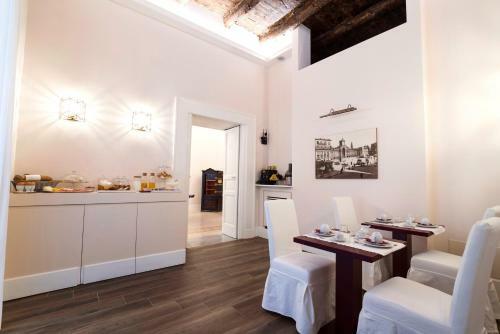 Hostal Foro Carolino