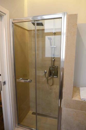 Hostal 50 Suite B&B
