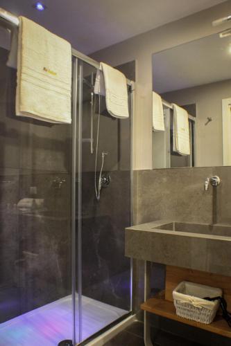 Hostal Be Italian Flat Piazza Bovio 22