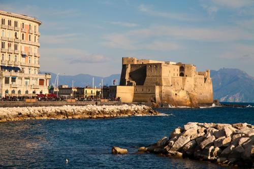 Hostal Be Italian Flat Piazza Bovio 22