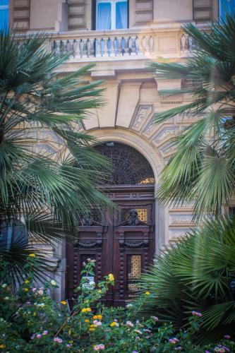 Hostal Be Italian Flat Piazza Bovio 22