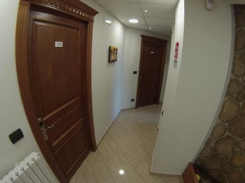 Hostal Sonevi Rooms