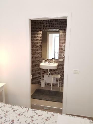 Hostal Sanbiagio, 25 Guesthouse