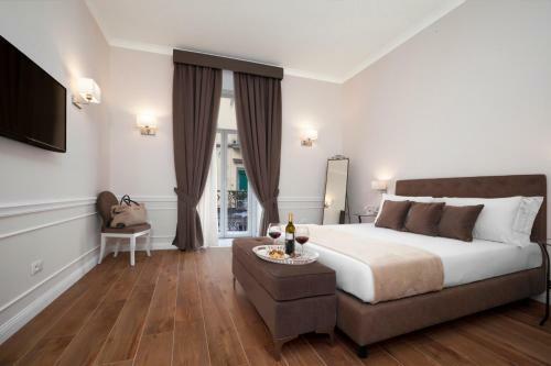 Hostal La Fontanina Suites