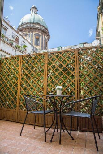 Hostal Chiaia Suites