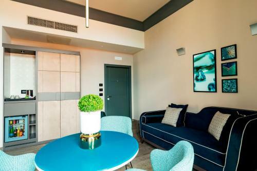 Hotel Amadomus Luxury Suites