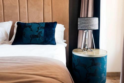 Hotel Amadomus Luxury Suites
