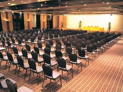 Hotel Pyramisa Isis Island