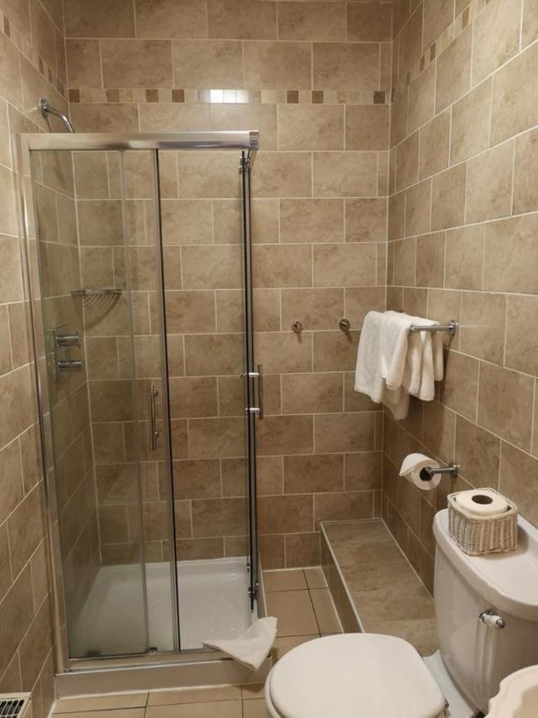 Hostal O�neills Victorian Pub & Townhouse