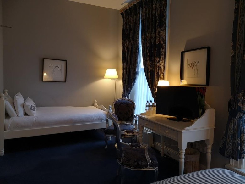 Hostal O�neills Victorian Pub & Townhouse