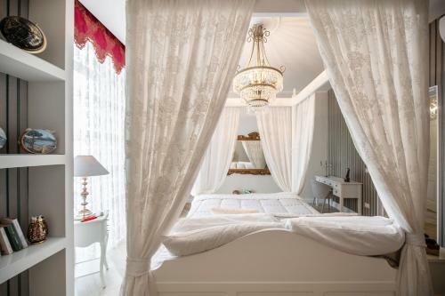 Hostal It?s Room