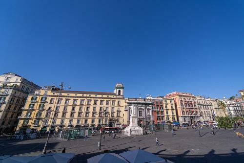 Hostal Royal House Napoli Centro