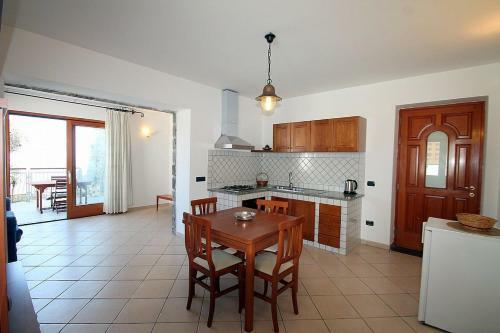 Nerano Villa Sleeps 6 Pool Air Con Wifi