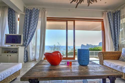 Sirenuse Villa Sleeps 6 Pool Air Con Wifi