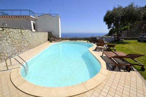 Nerano Villa Sleeps 6 Pool Air Con Wifi